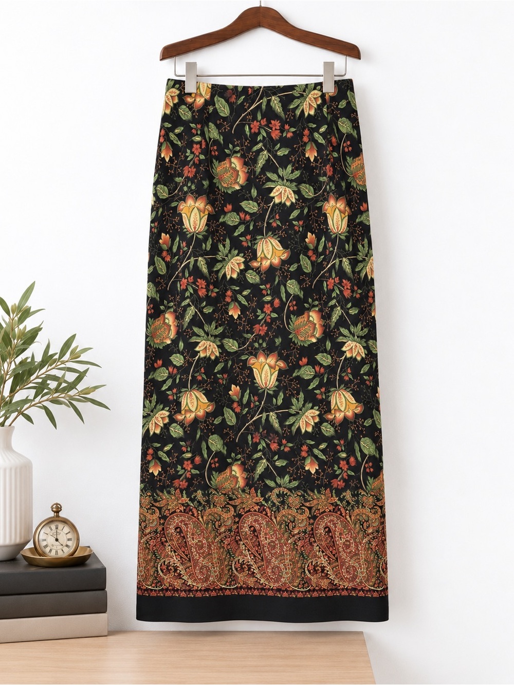 Vintage Dark Botanical & Paisley Print Butter Soft Column Skirt L